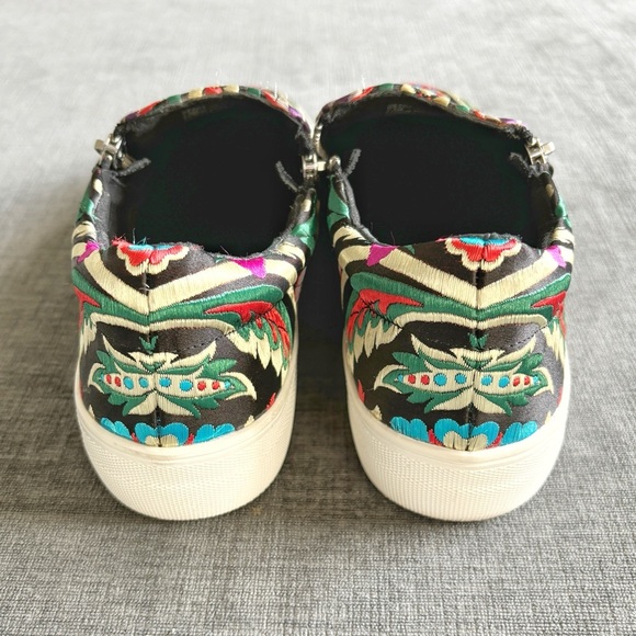 Steve Madden Geary Embroidered Sneakers Women’s Size 7.5 zip closure - Picture 5 of 14
